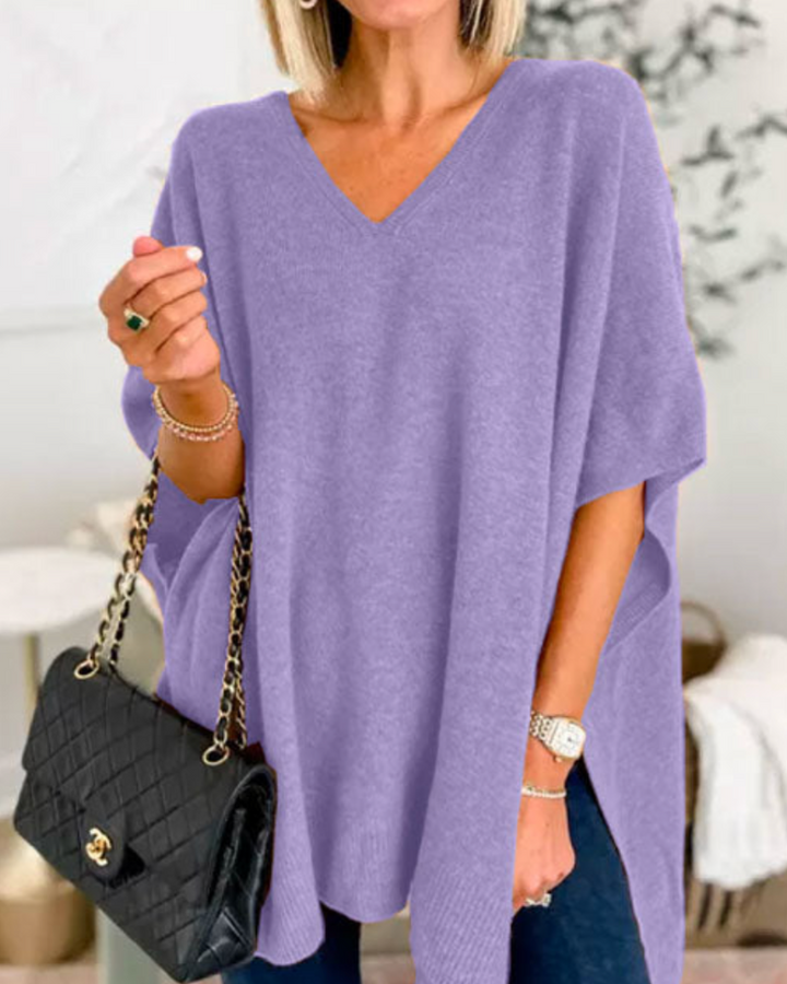 Elara | Blød strikket ponchosweater med V-hals