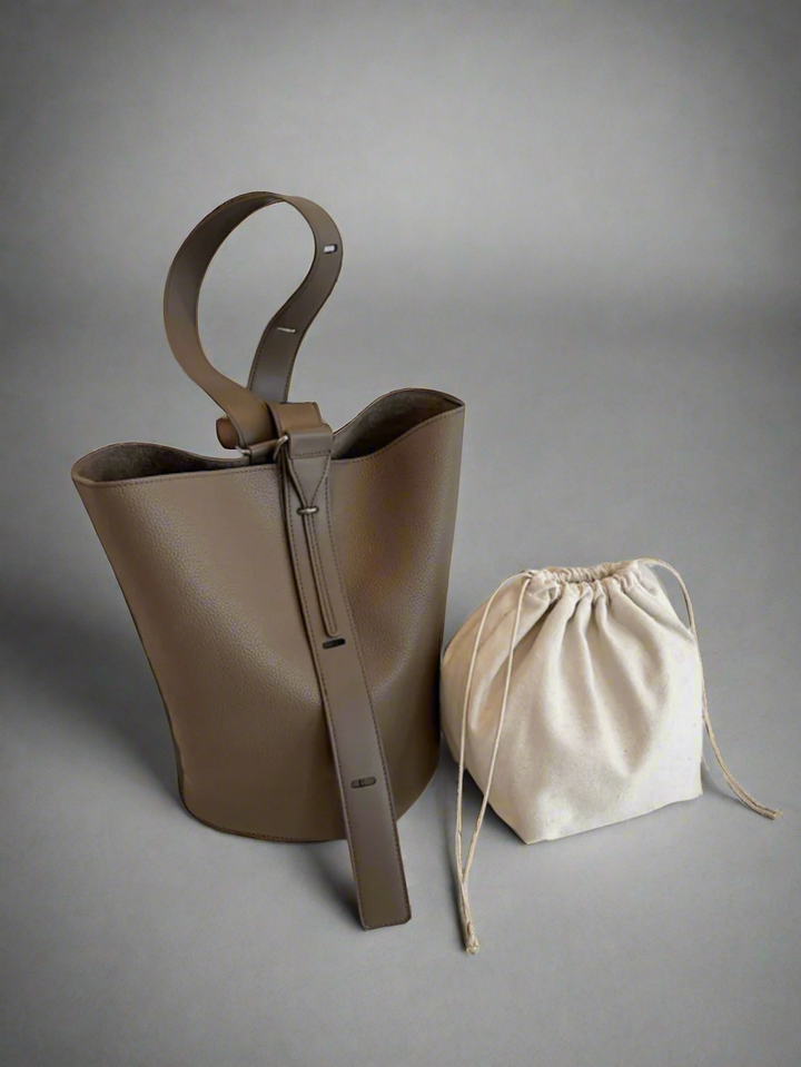 LIVANA | Elegant og alsidig håndtaske